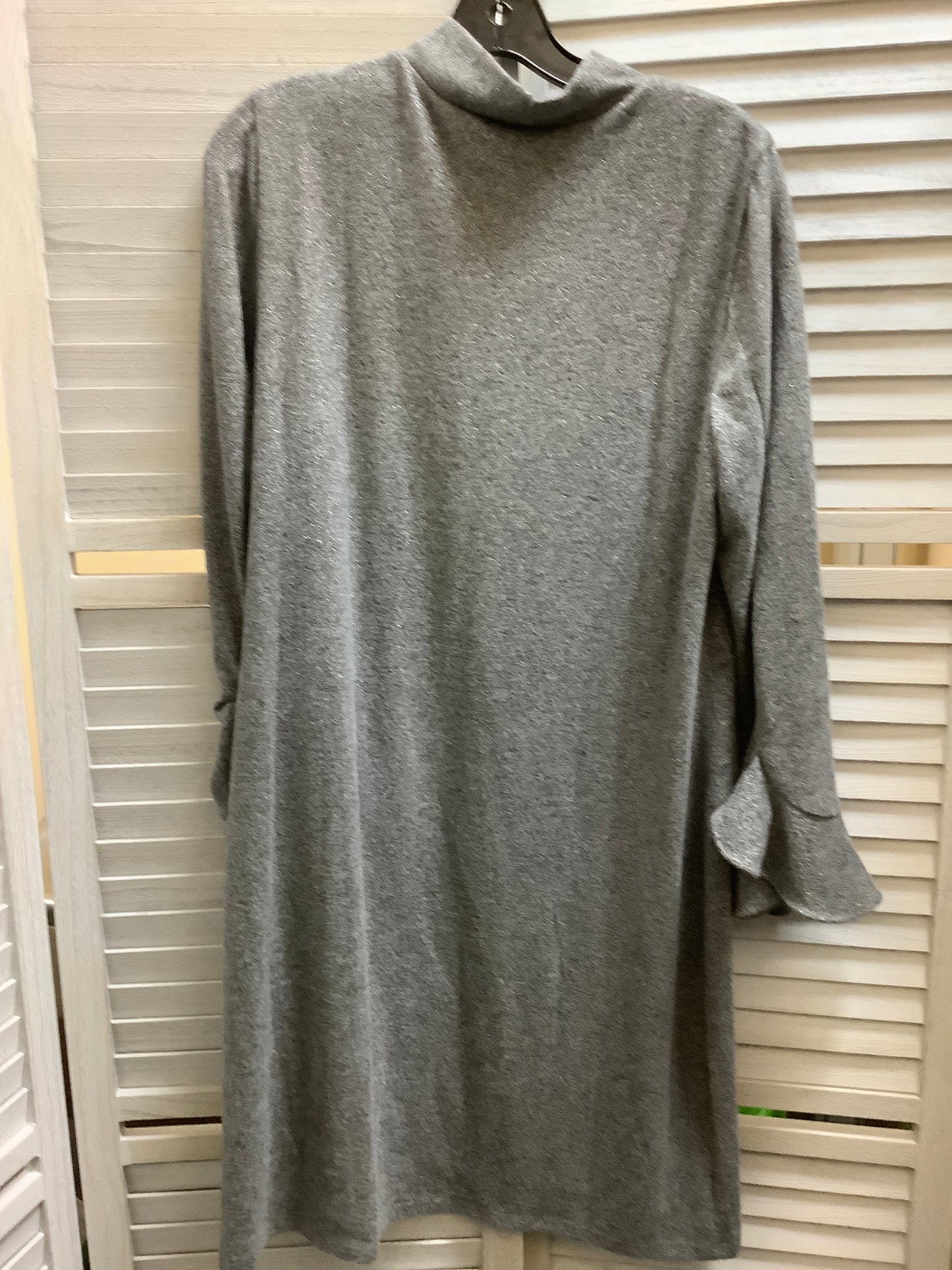 Dress Casual Short By White House Black Market Size: L