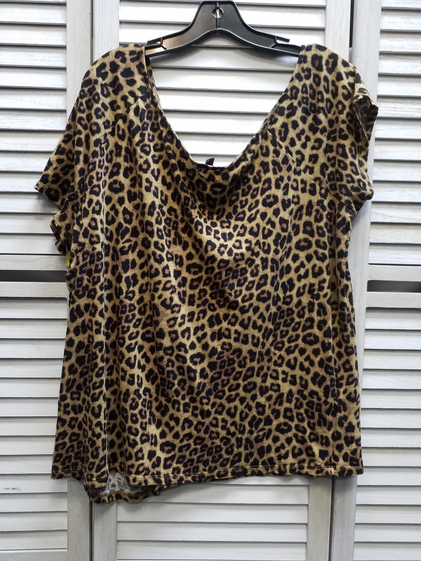 Leopard Print Top Short Sleeve Torrid, Size 2