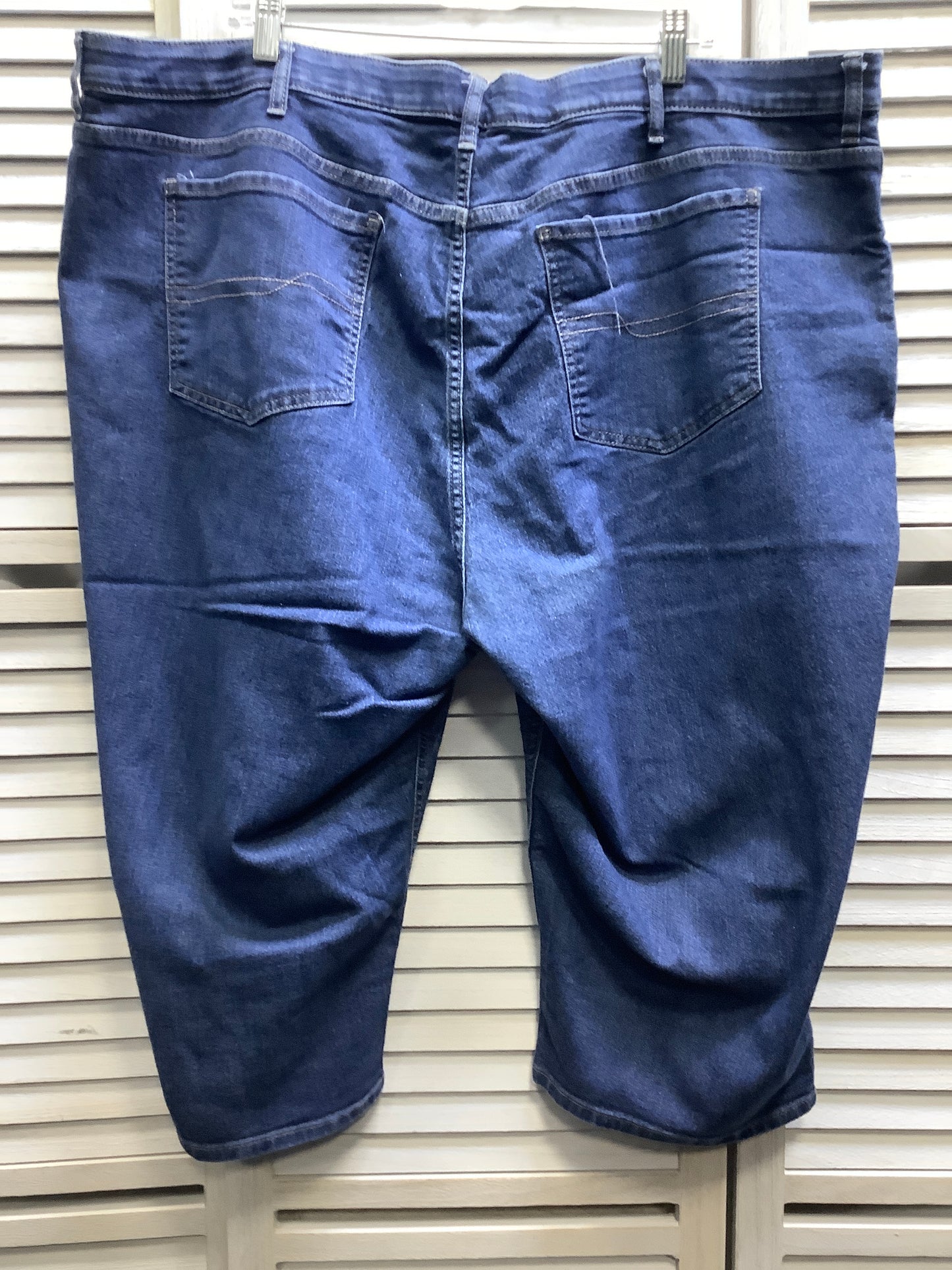 Blue Denim Capris Riders, Size 26