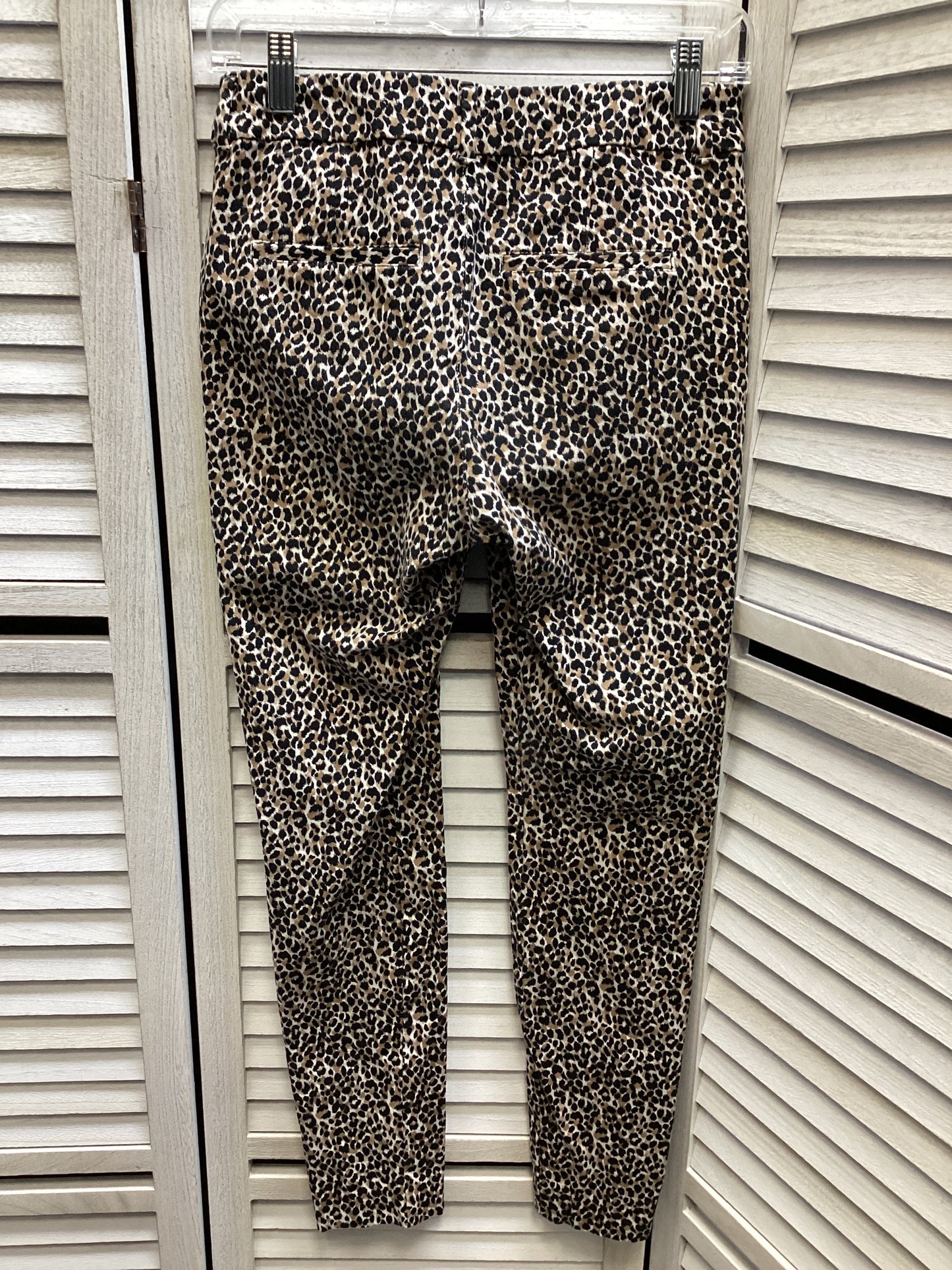 Pants Cropped By Old Navy In Leopard Print, Size: 2