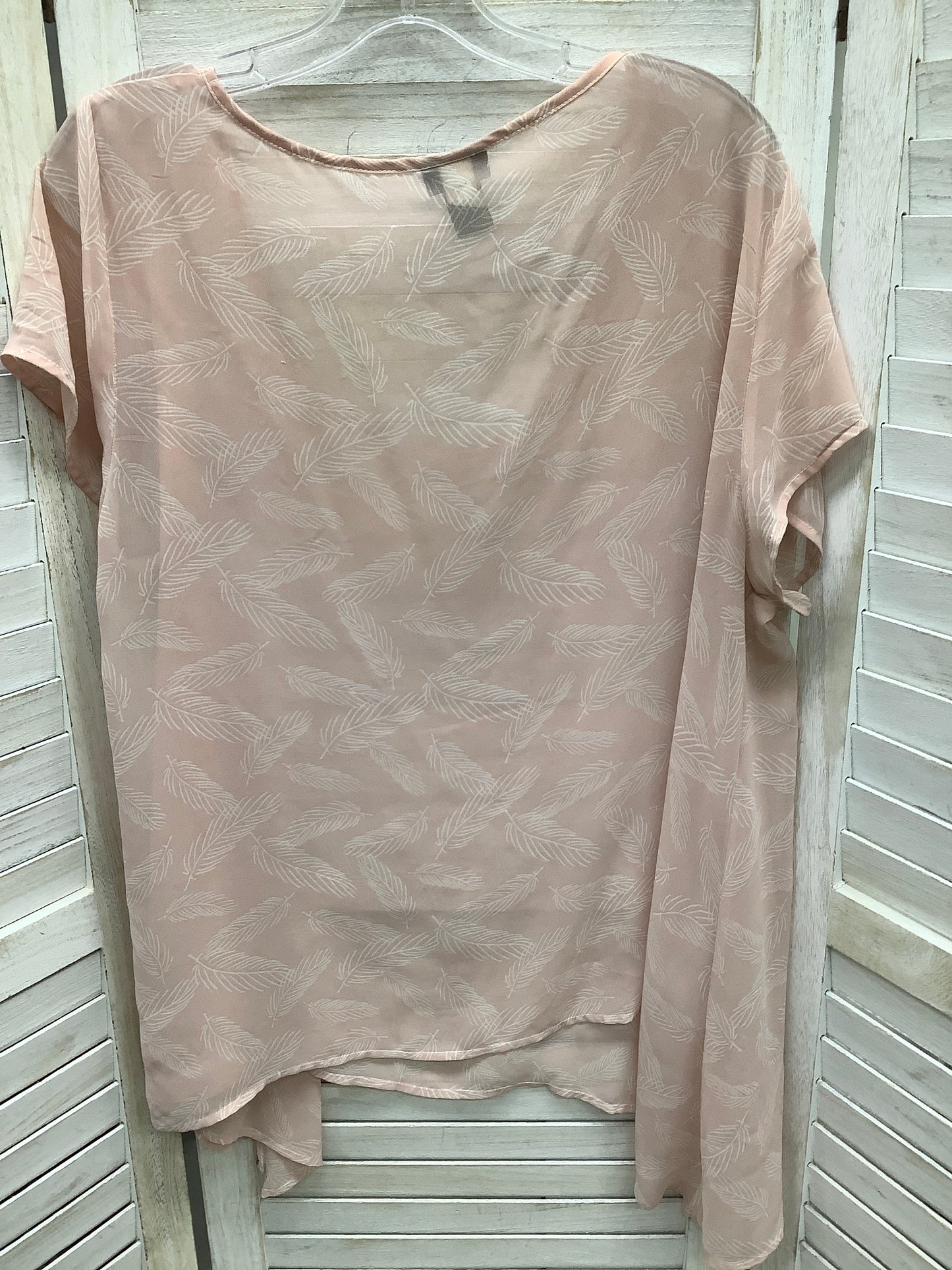 Top Short Sleeve By Torrid  Size: 1