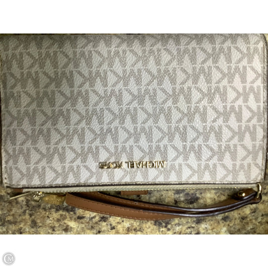 Wristlet Designer By Michael Kors, Size: Medium