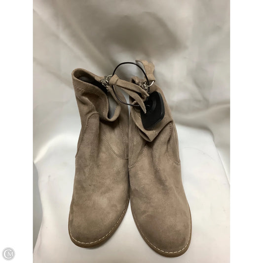 Boots Ankle Heels By Dolce Vita In Beige, Size: 7.5