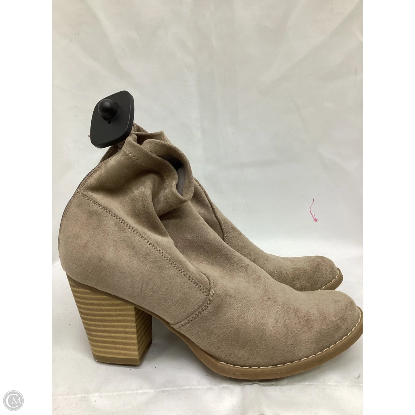 Boots Ankle Heels By Dolce Vita In Beige, Size: 7.5