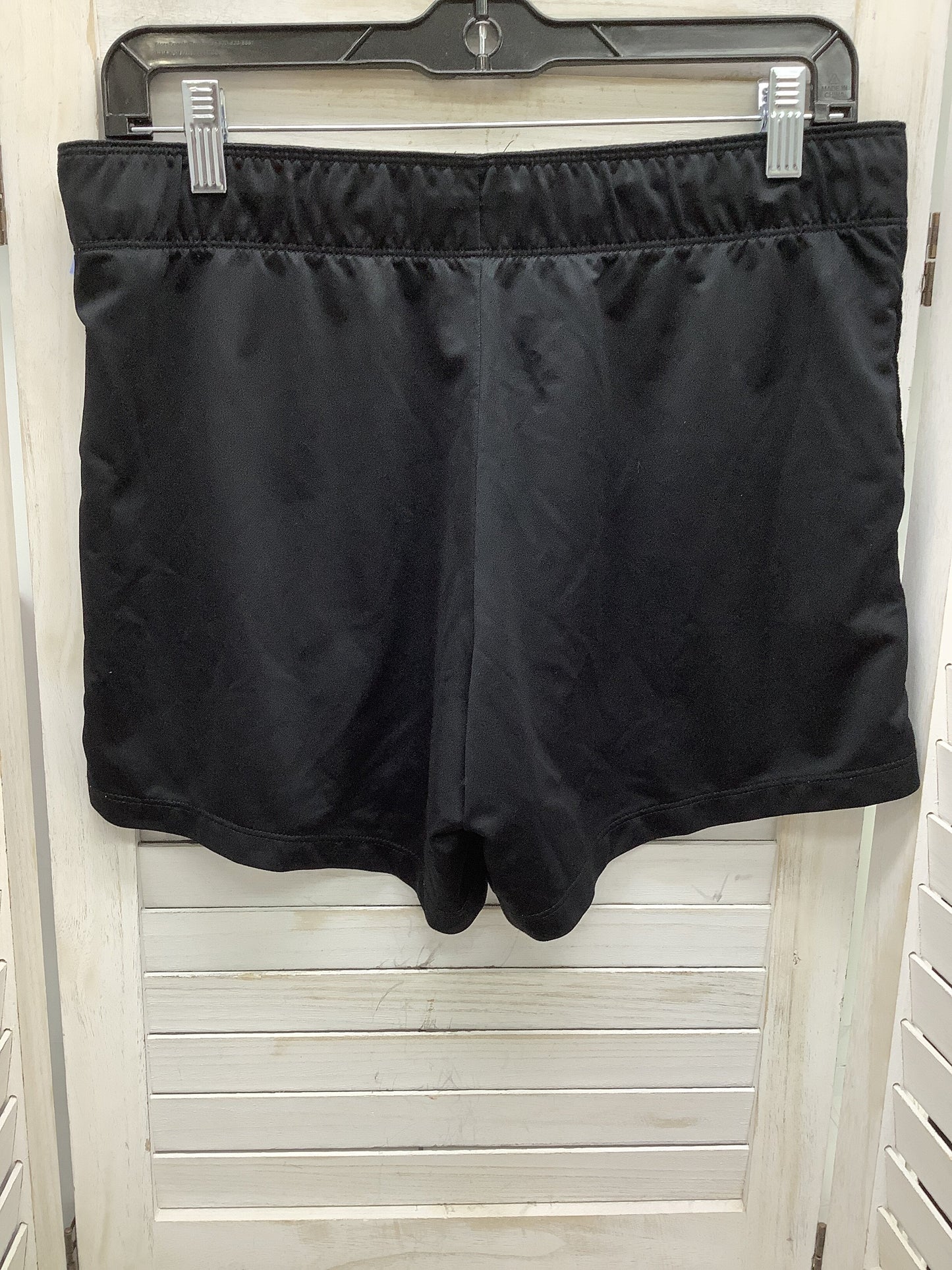 Athletic Shorts By Nike  Size: M