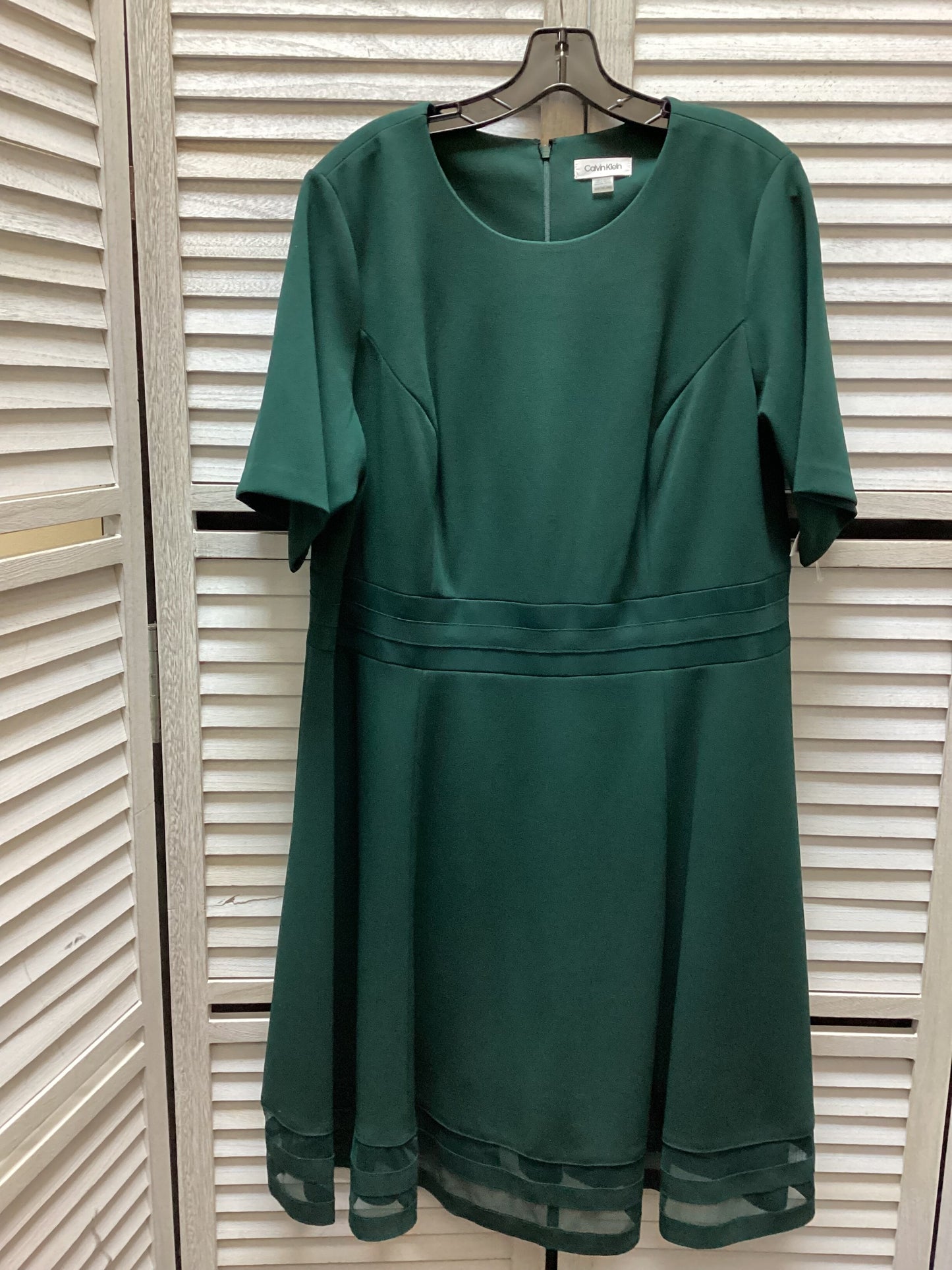 Dress Casual Midi By Calvin Klein  Size: 16