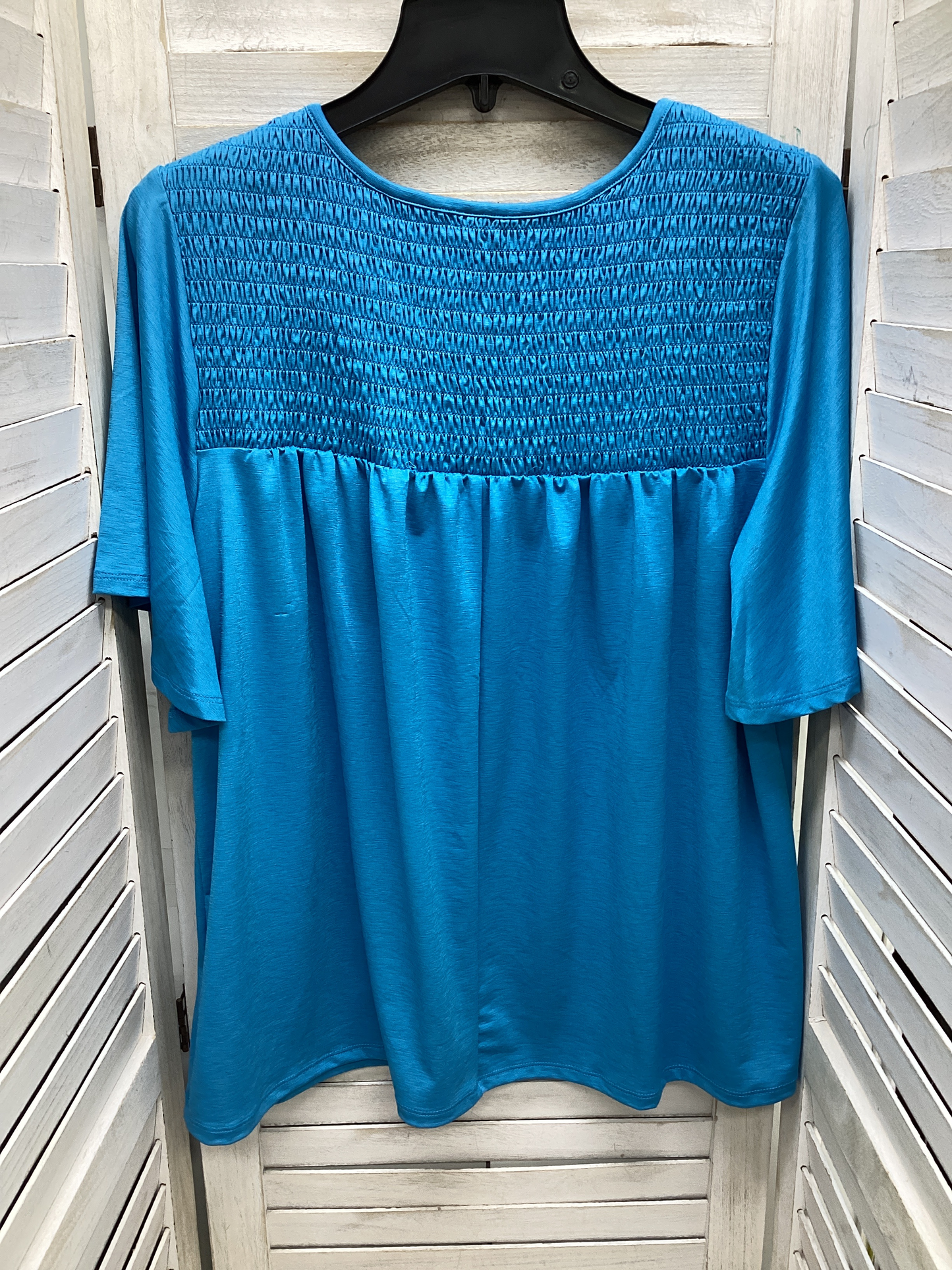 Top Short Sleeve By Cato  Size: M