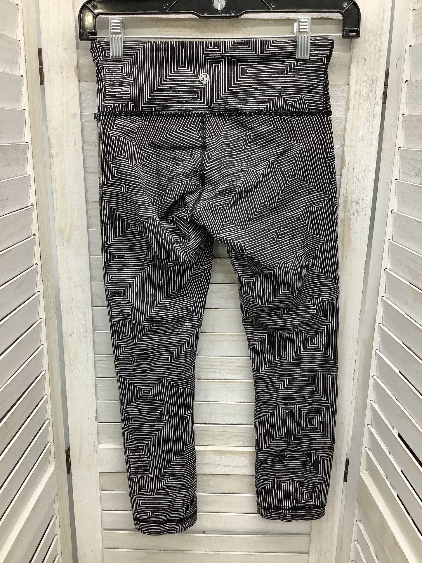 Athletic Leggings By Lululemon  Size: 2