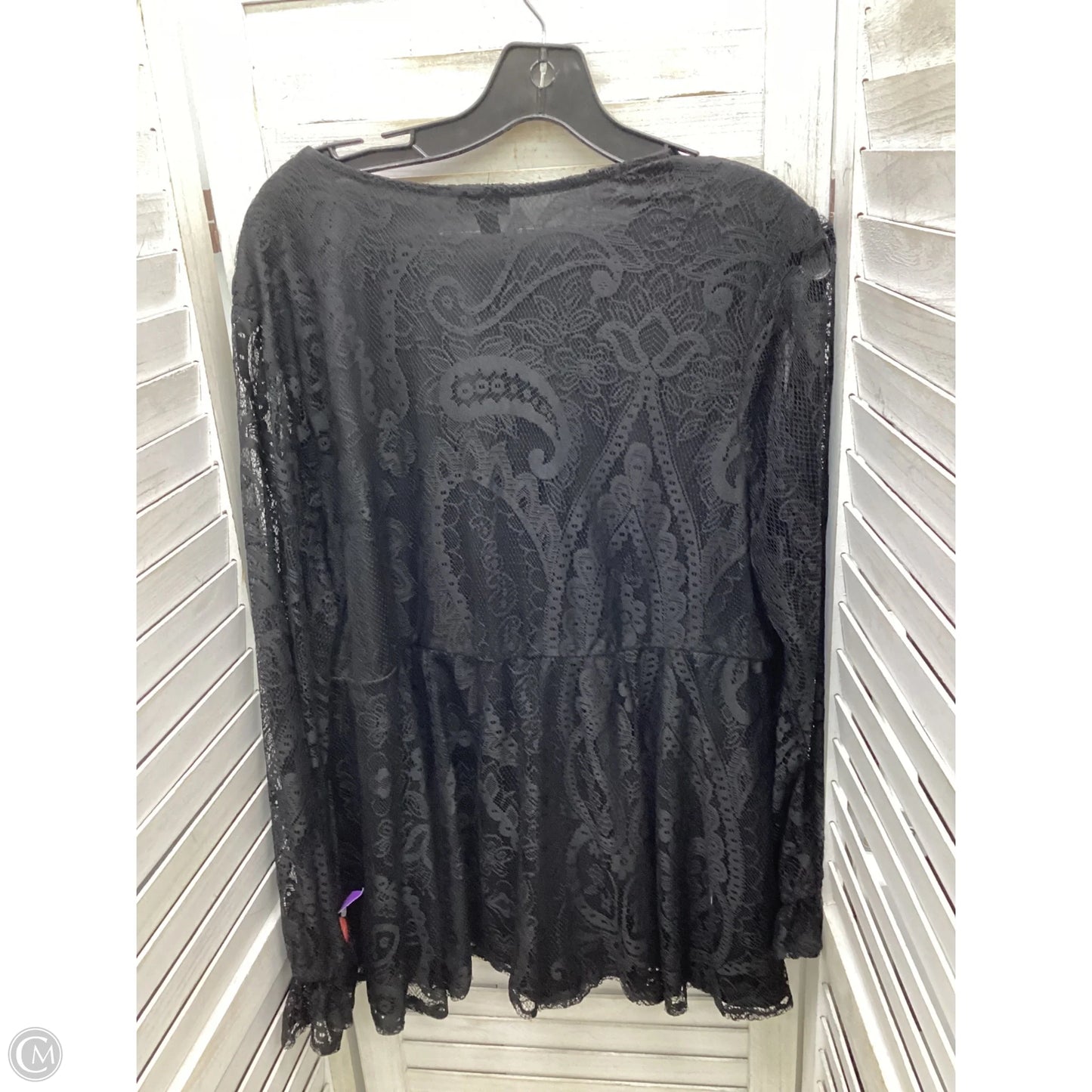 Top Long Sleeve By Torrid In Black, Size: 1x