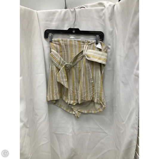 Shorts By Clothes Mentor In Striped Pattern, Size: M