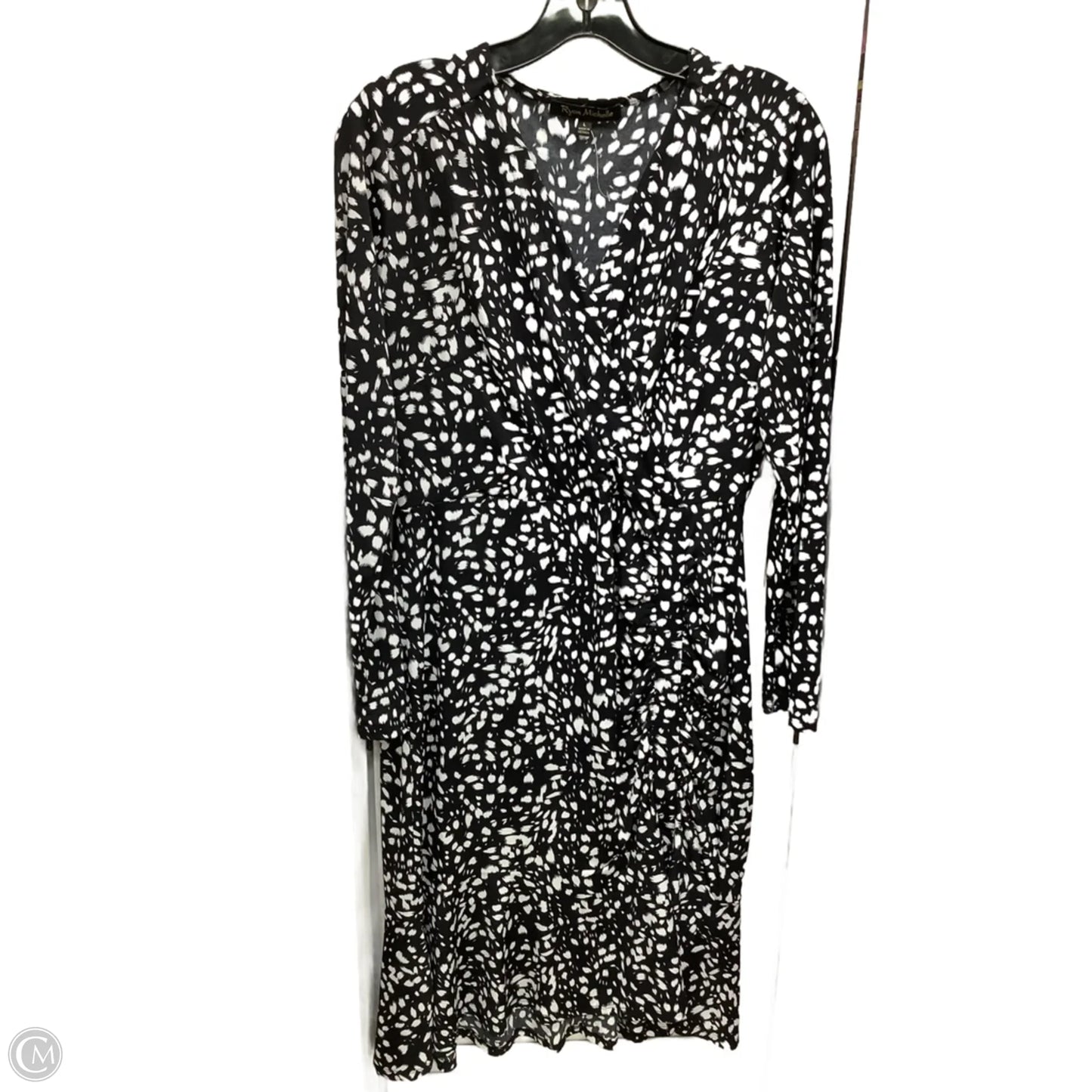 Dress Casual Midi By Clothes Mentor In Black & White, Size: L