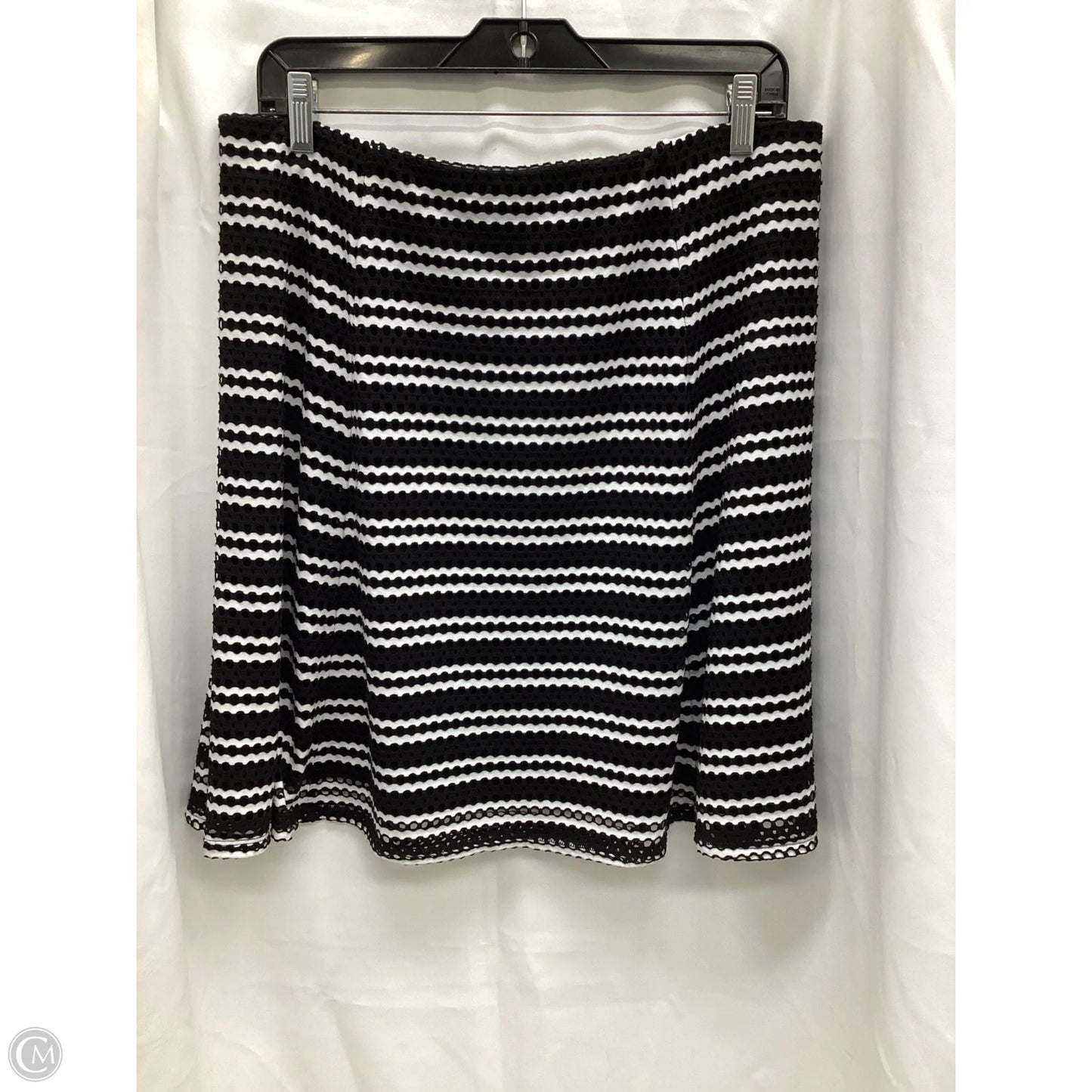 Skirt Midi By Cato In Black & White, Size: L