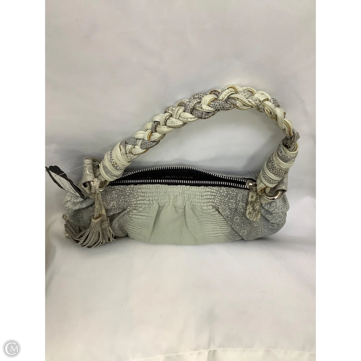 Handbag By Clothes Mentor, Size: Medium