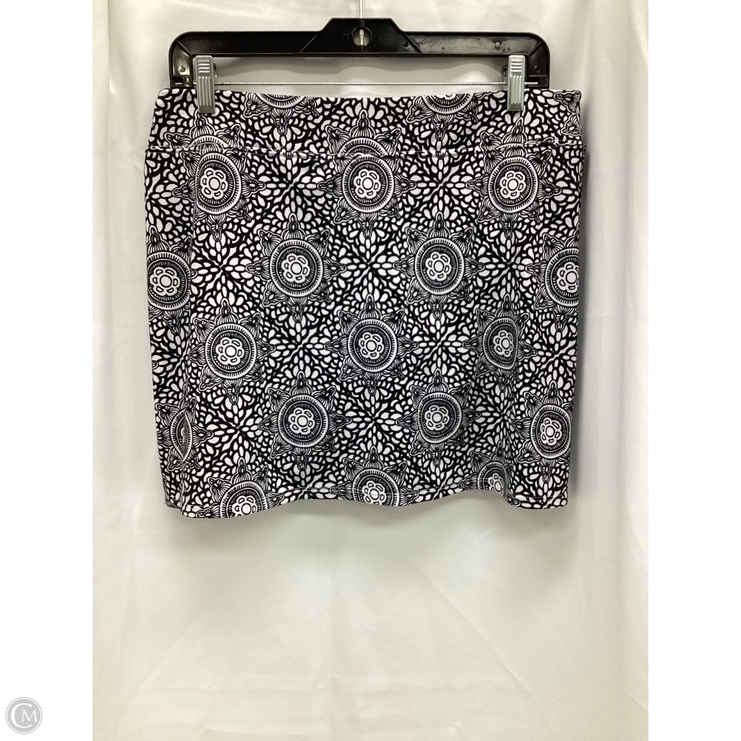 Skort By Lola In Black & White, Size: L