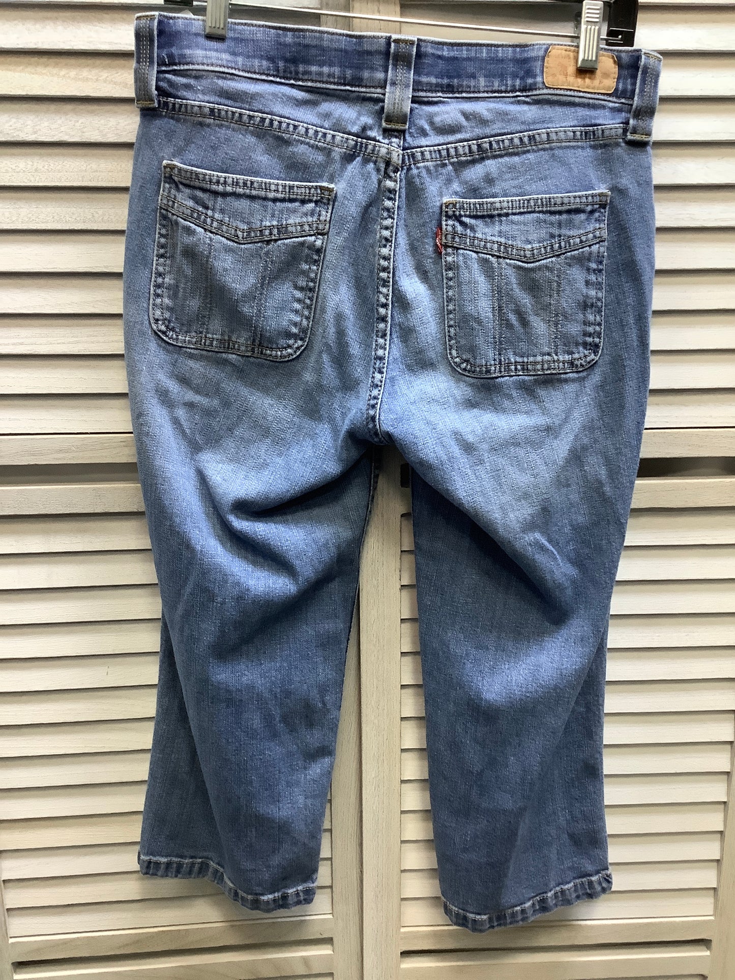 Blue Denim Capris Levis, Size 10