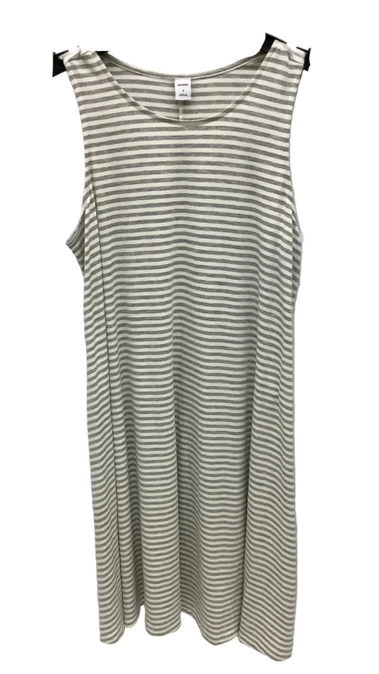 Dress Casual Midi By Old Navy In Striped Pattern, Size: S
