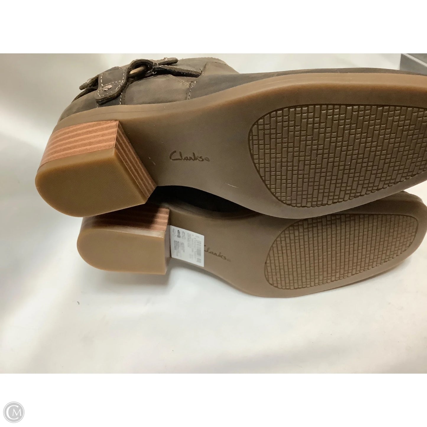 Boots Ankle Flats By Clarks In Brown, Size: 6