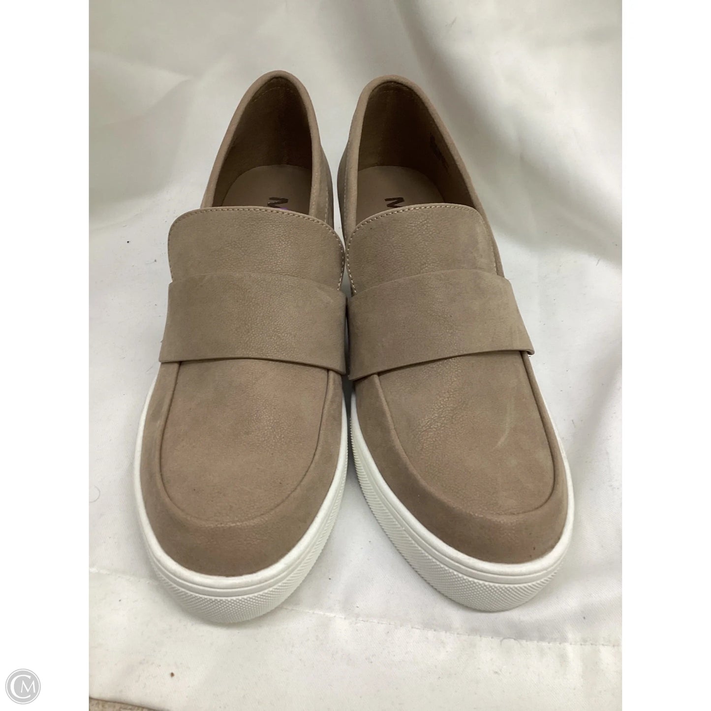 Shoes Flats By Mia In Beige, Size: 8.5