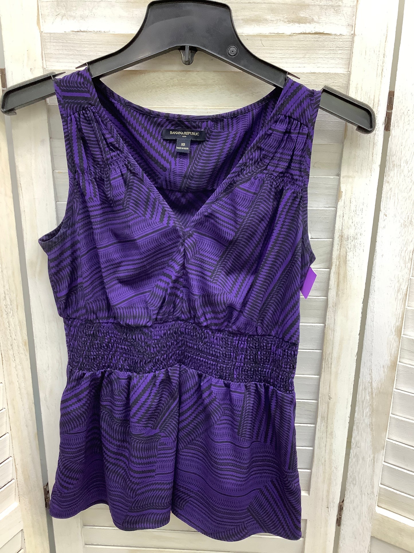 Top Sleeveless By Banana Republic  Size: Xs