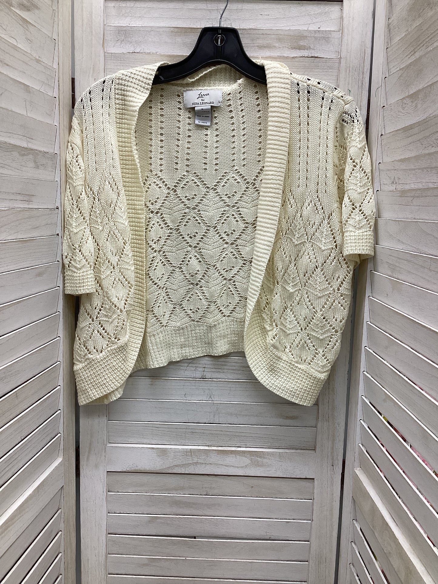 Cardigan By Clothes Mentor In Ivory, Size: Xl