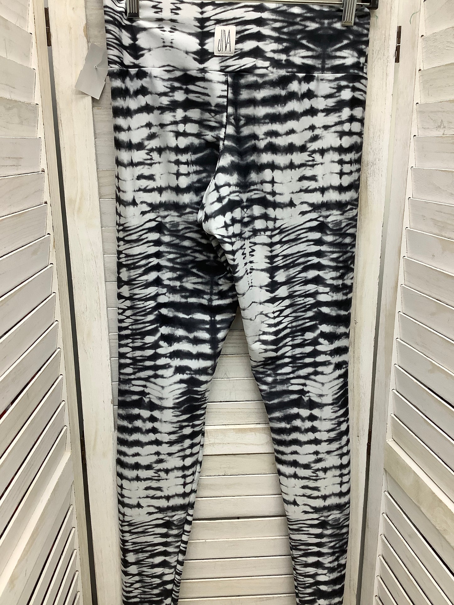 Athletic Leggings By Clothes Mentor In Black & White, Size: M