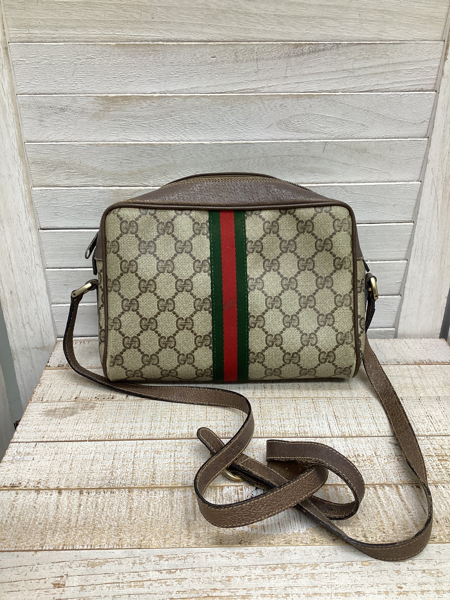 Crossbody Designer By Gucci, Size: Small