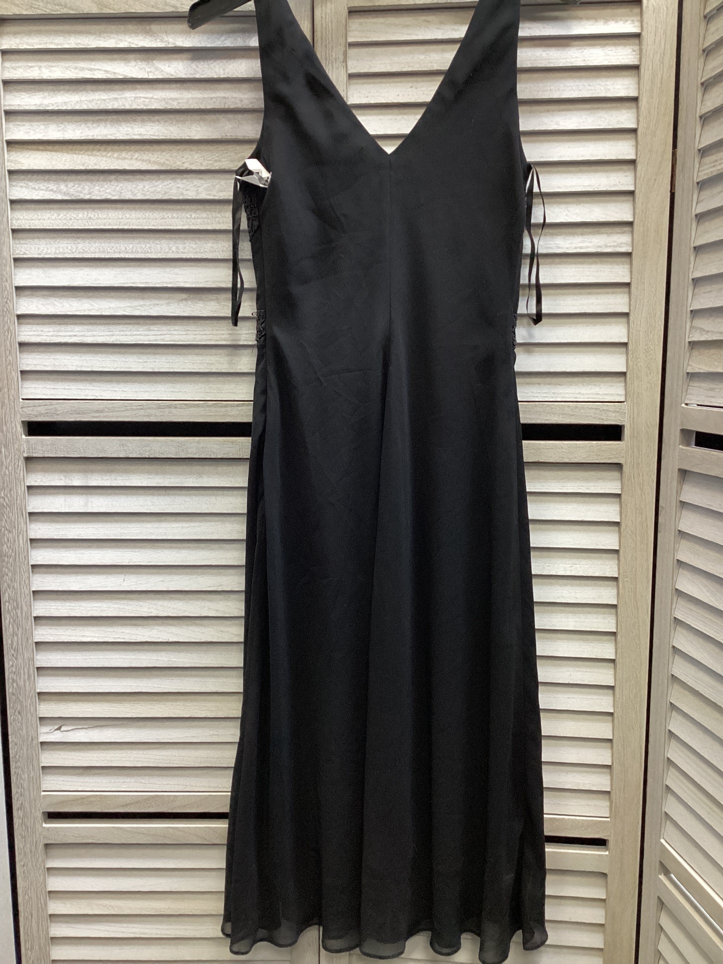 Dress Party Midi By Clothes Mentor In Black, Size: 4