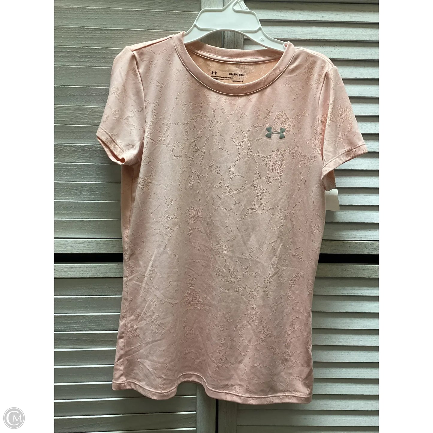 Athletic Top Short Sleeve By Under Armour In Peach, Size: Xs