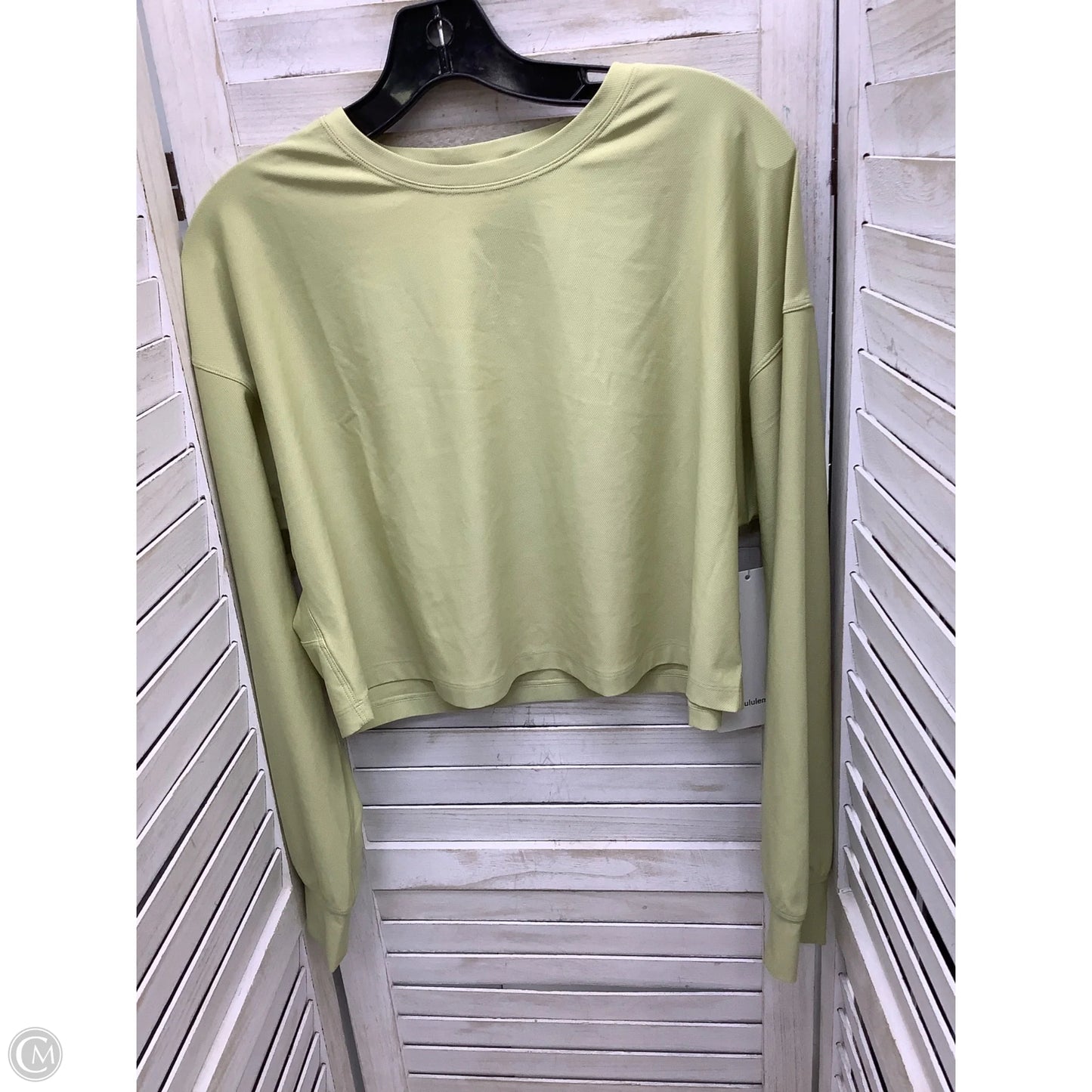 Top Long Sleeve By Lululemon In Green, Size: 6