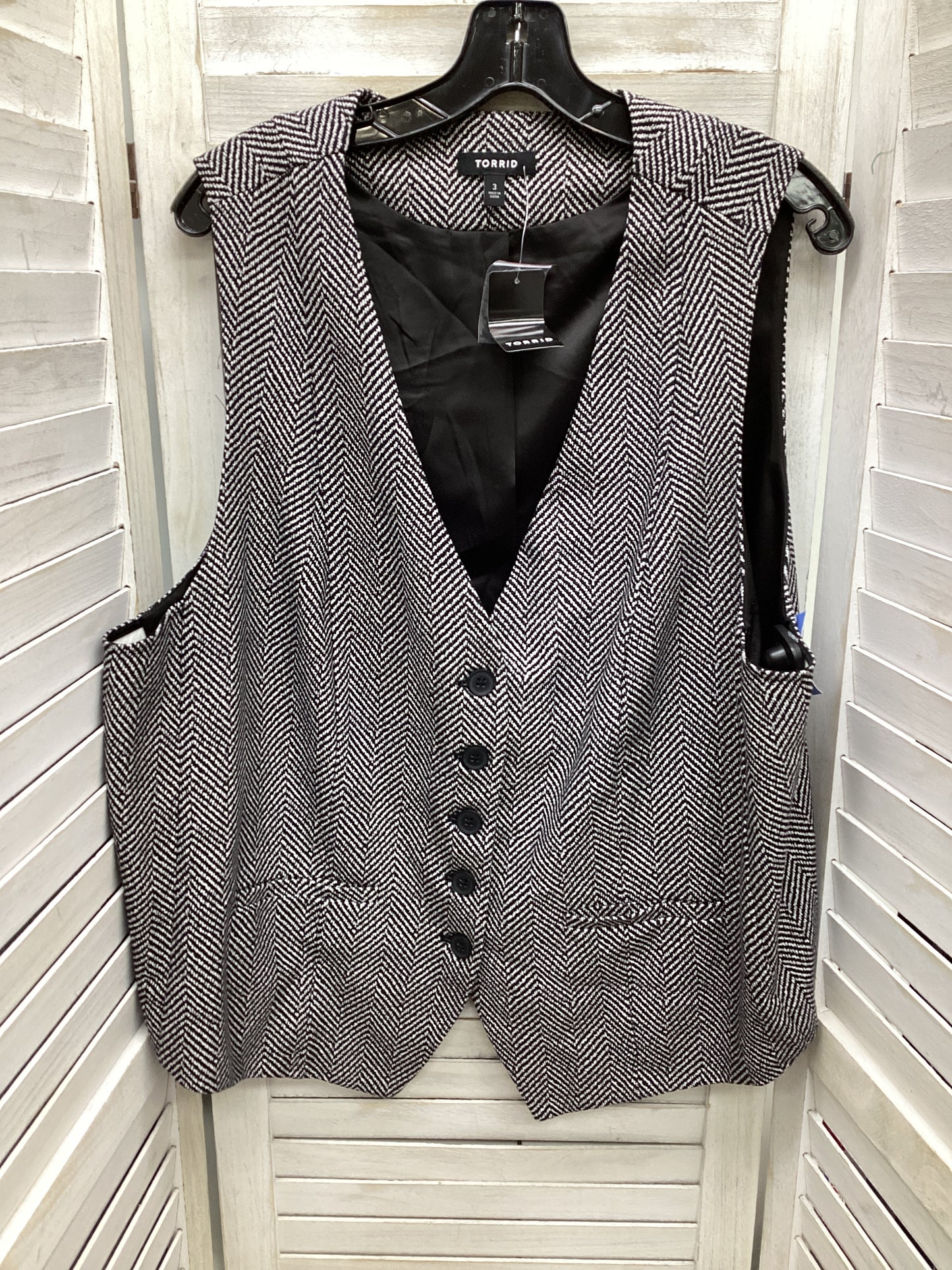 Vest Other By Torrid In Black & White, Size: 3x