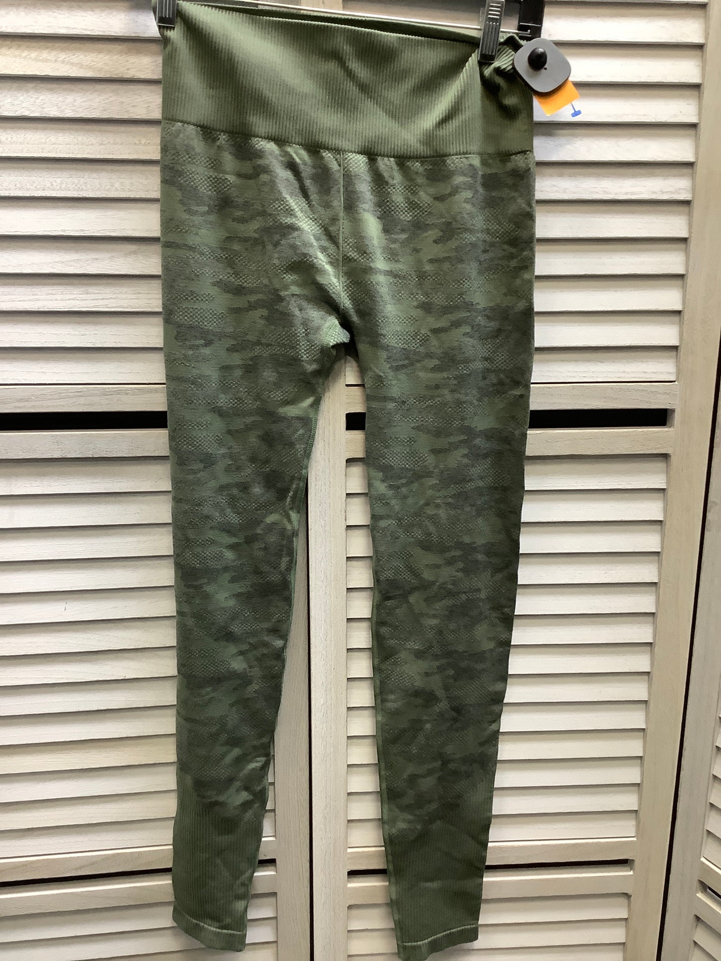 Athletic Leggings By Ryka In Camoflauge, Size: L