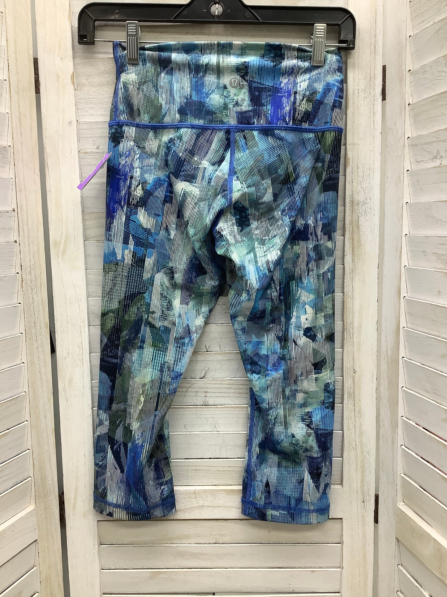 Multi-colored Athletic Leggings Capris Lululemon, Size 4