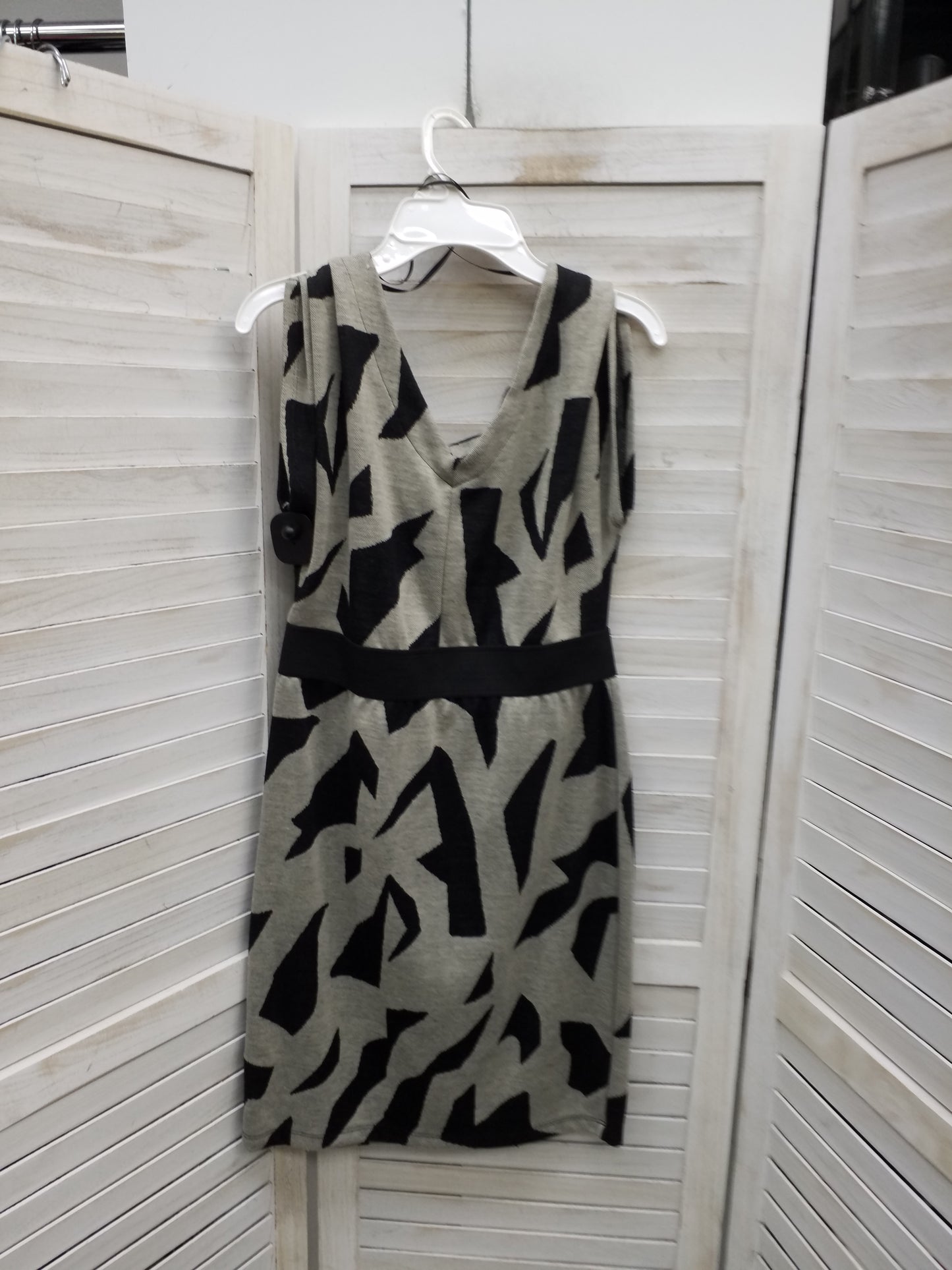 Dress Casual Midi By Clothes Mentor  Size: L