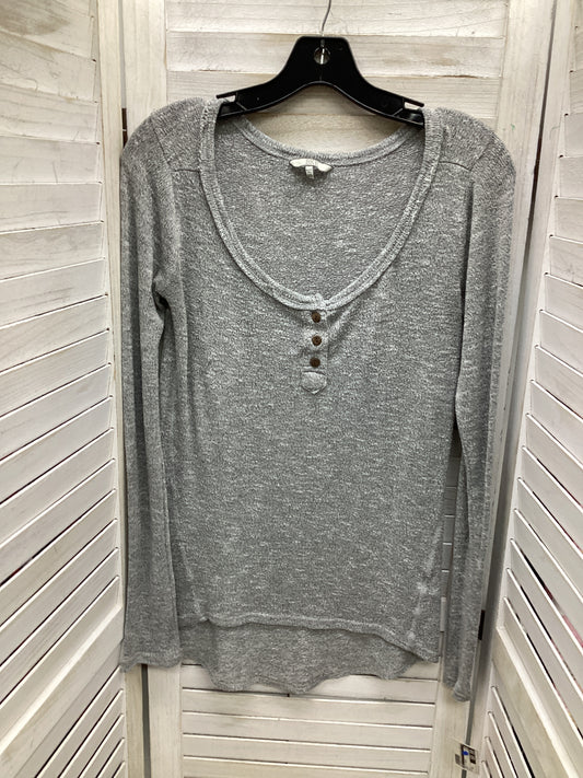 Top Long Sleeve Basic By Bke In Grey, Size: Xs