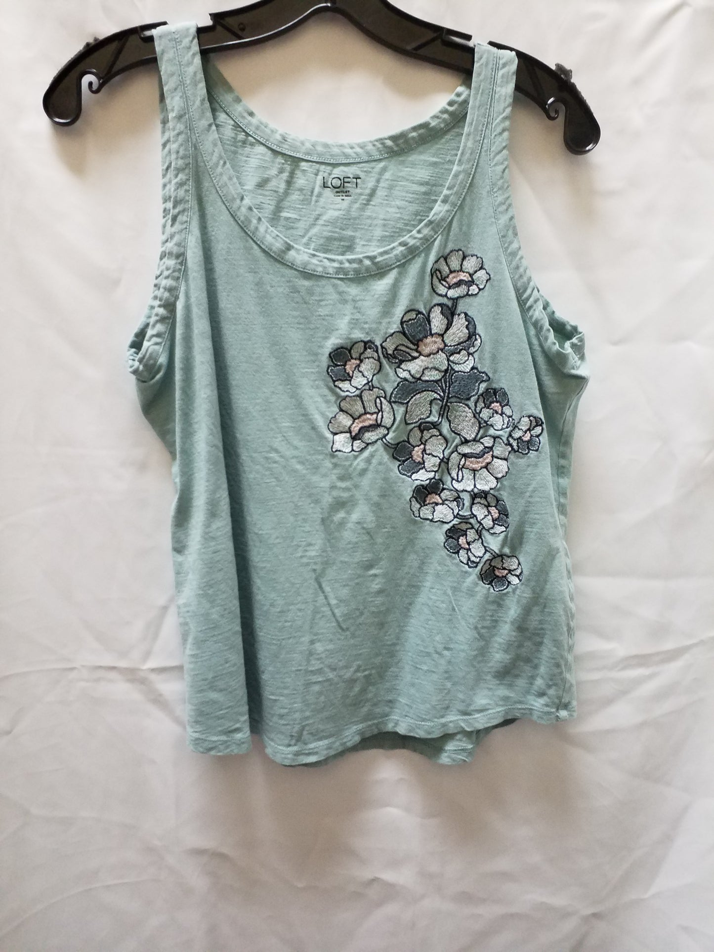 Top Sleeveless Basic By Loft  Size: M