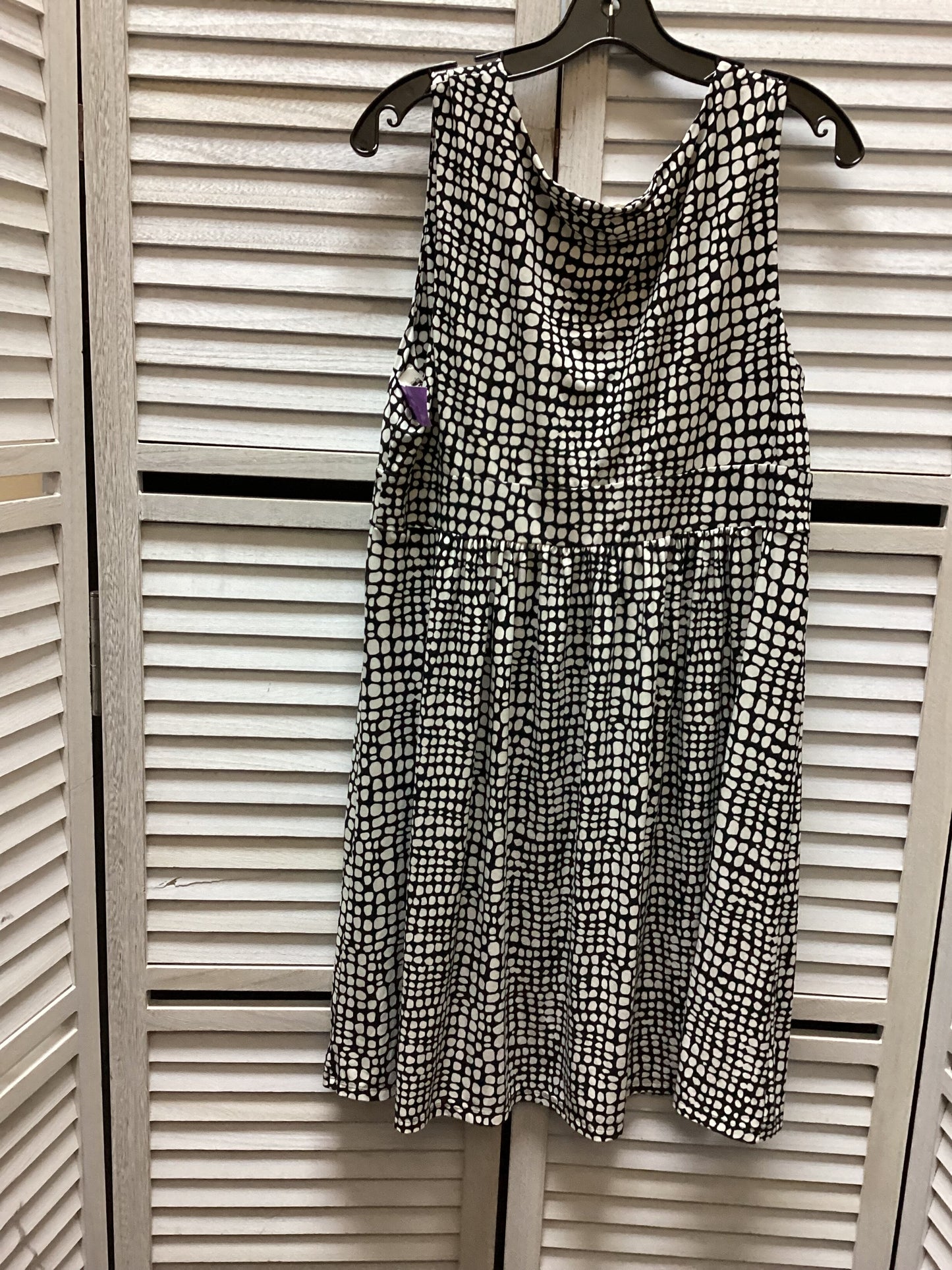 Dress Casual Midi By Soma  Size: L