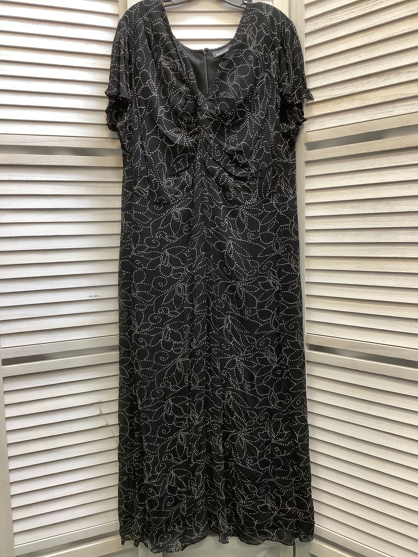 Black & White Dress Casual Maxi Avenue, Size 22