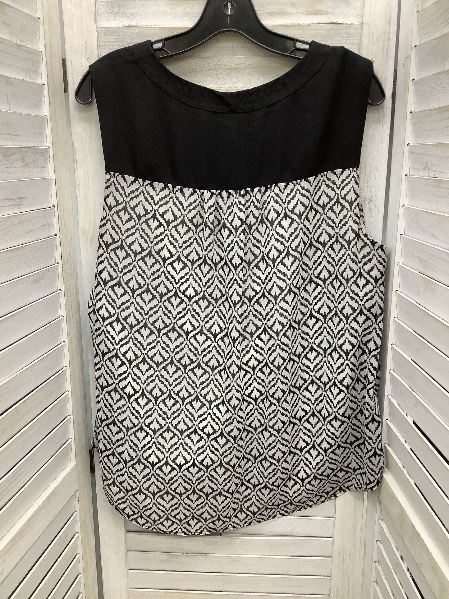 Top Sleeveless By Cb Studio  Size: Xl