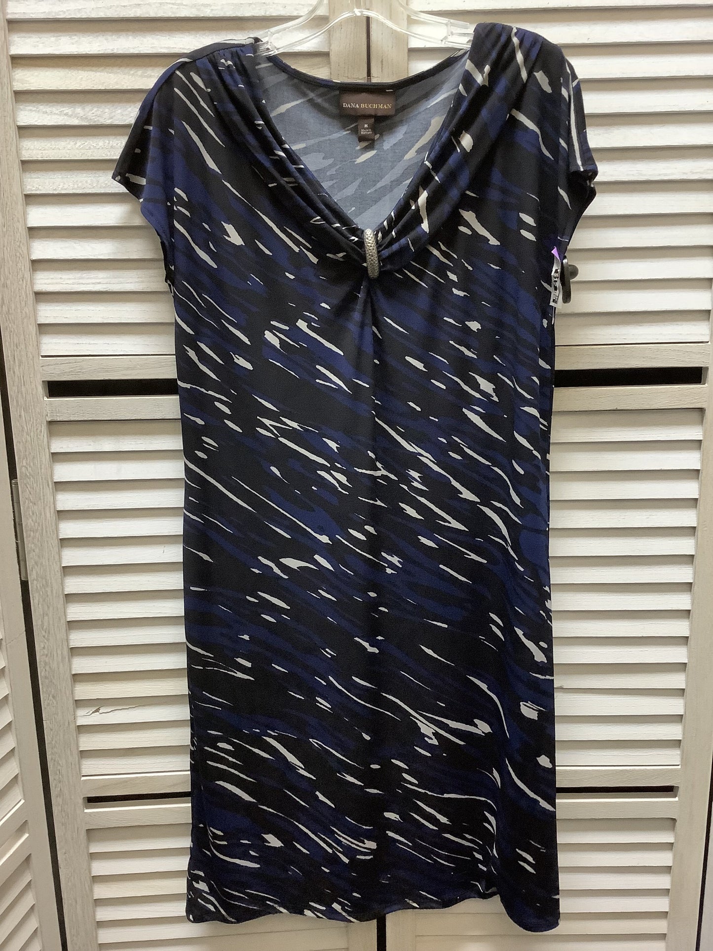 Dress Casual Short By Dana Buchman  Size: M