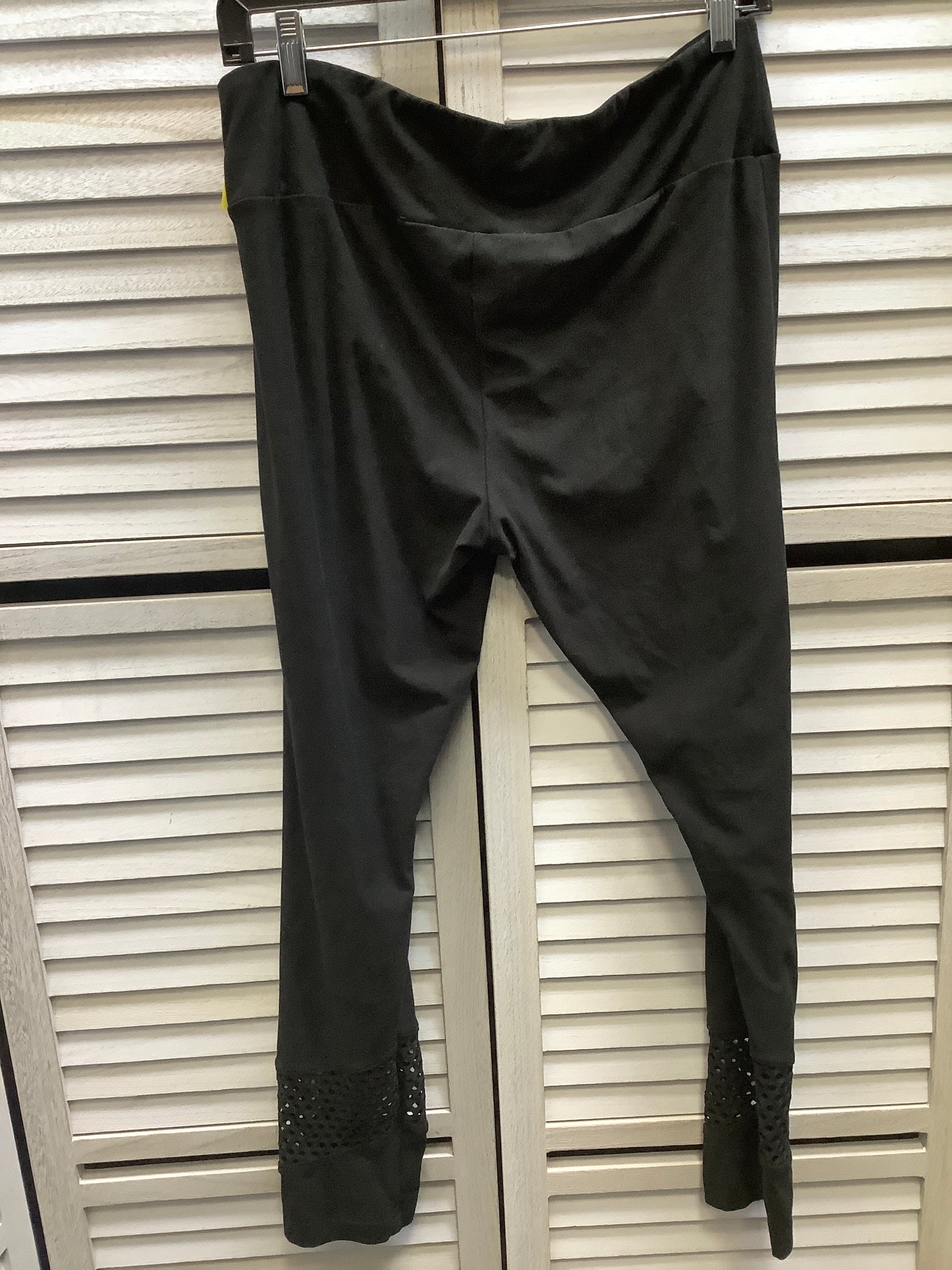 Athletic Leggings By Clothes Mentor In Black, Size: L