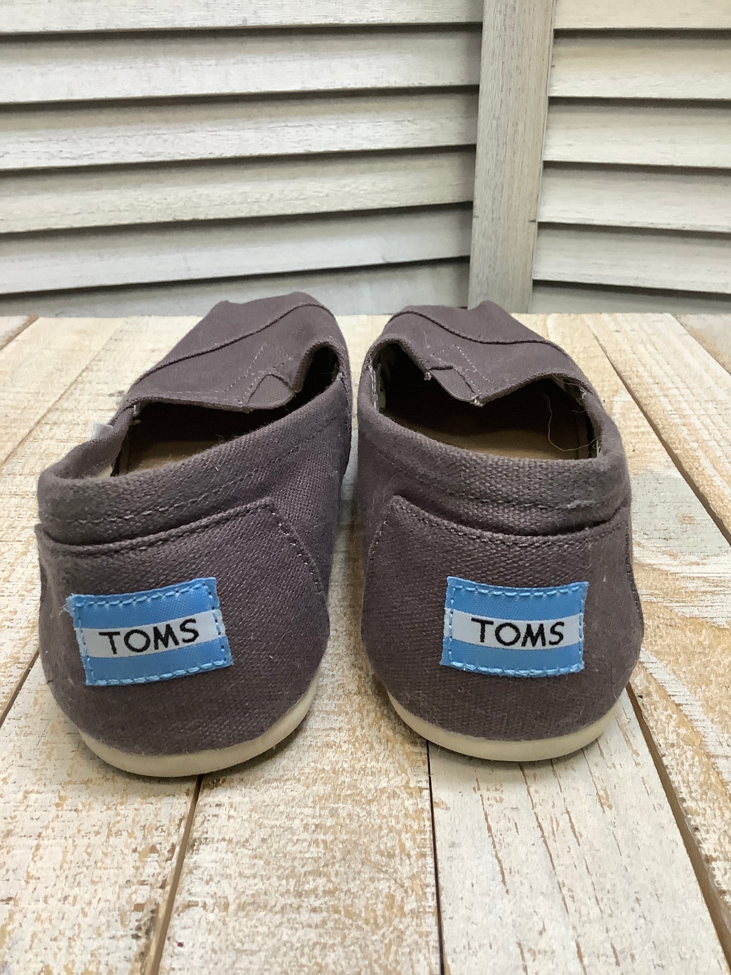 Grey Shoes Flats Toms, Size 7