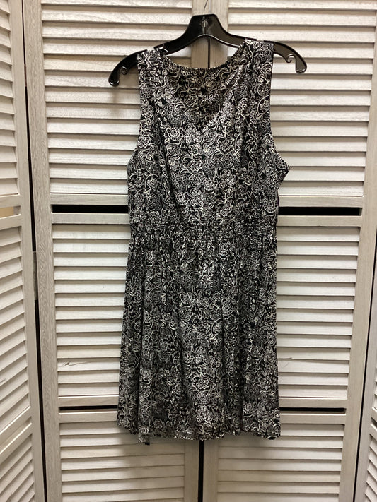 Dress Casual Short By Old Navy  Size: Xl