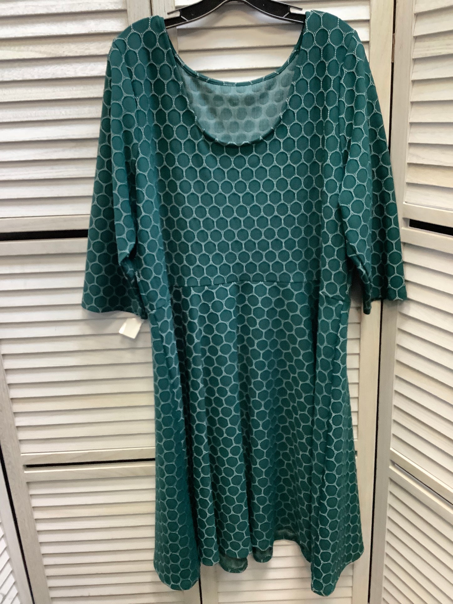 Dress Casual Short By Leota In Green, Size: 2x