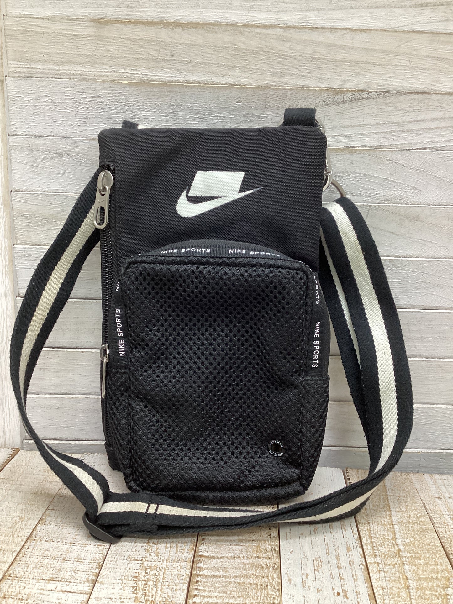 Crossbody Nike, Size Medium