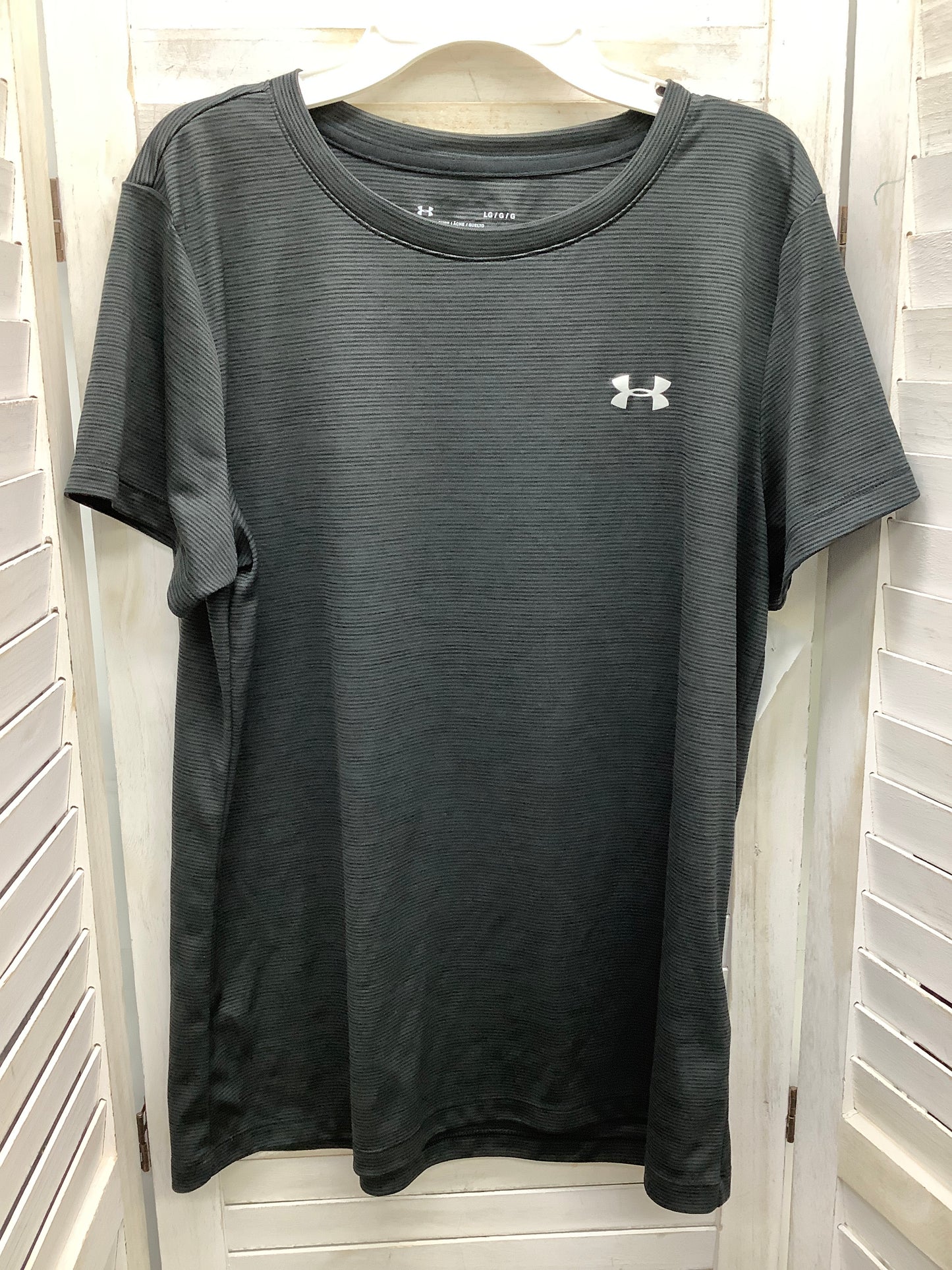 Athletic Top Short Sleeve By Under Armour  Size: L