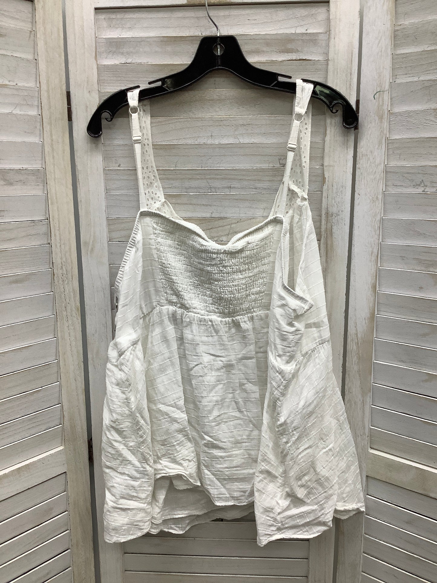 Top Sleeveless By Torrid In White, Size: 3x