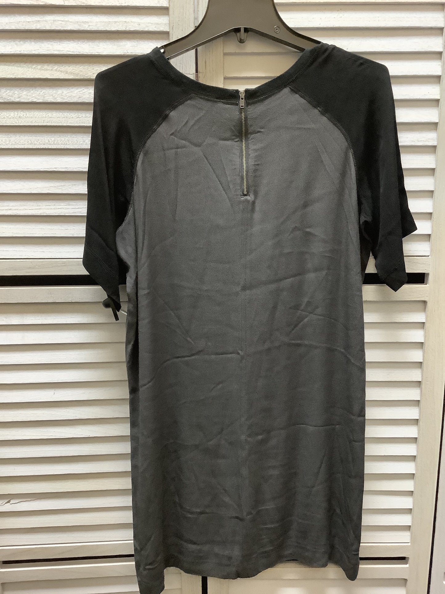 Dress Casual Short By Madewell  Size: S