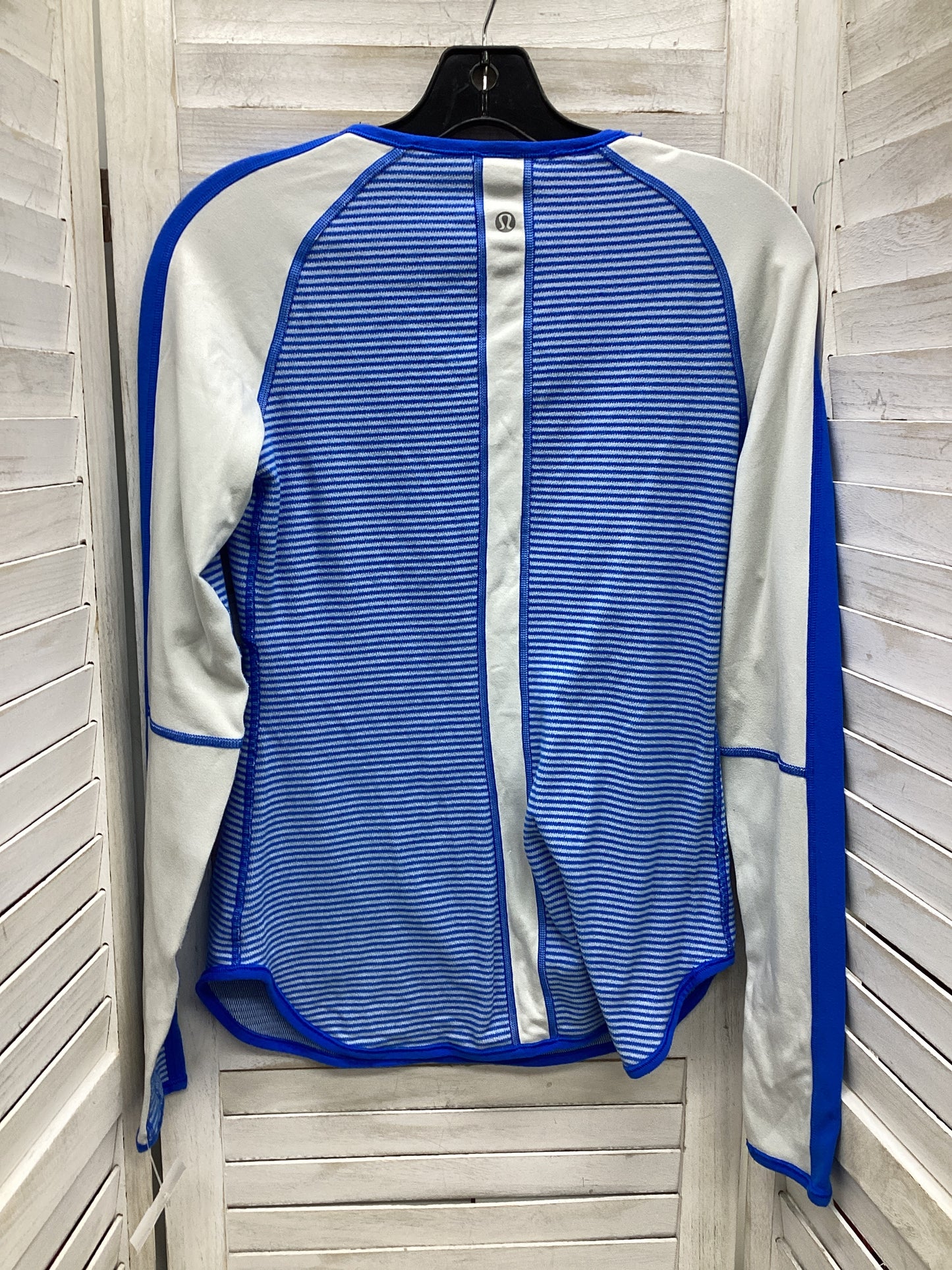 Athletic Top Long Sleeve Crewneck By Lululemon In Blue, Size: 6