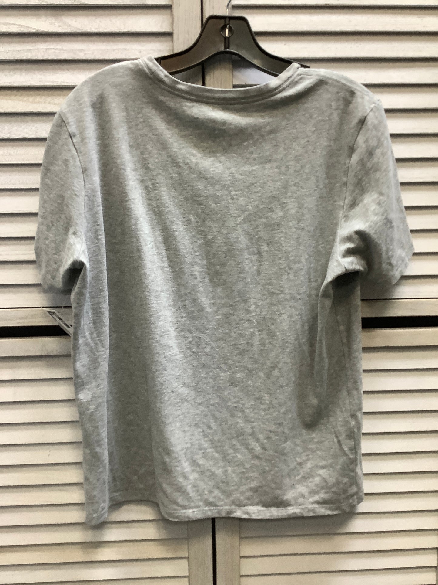 Top Short Sleeve By Nike In Grey, Size: M