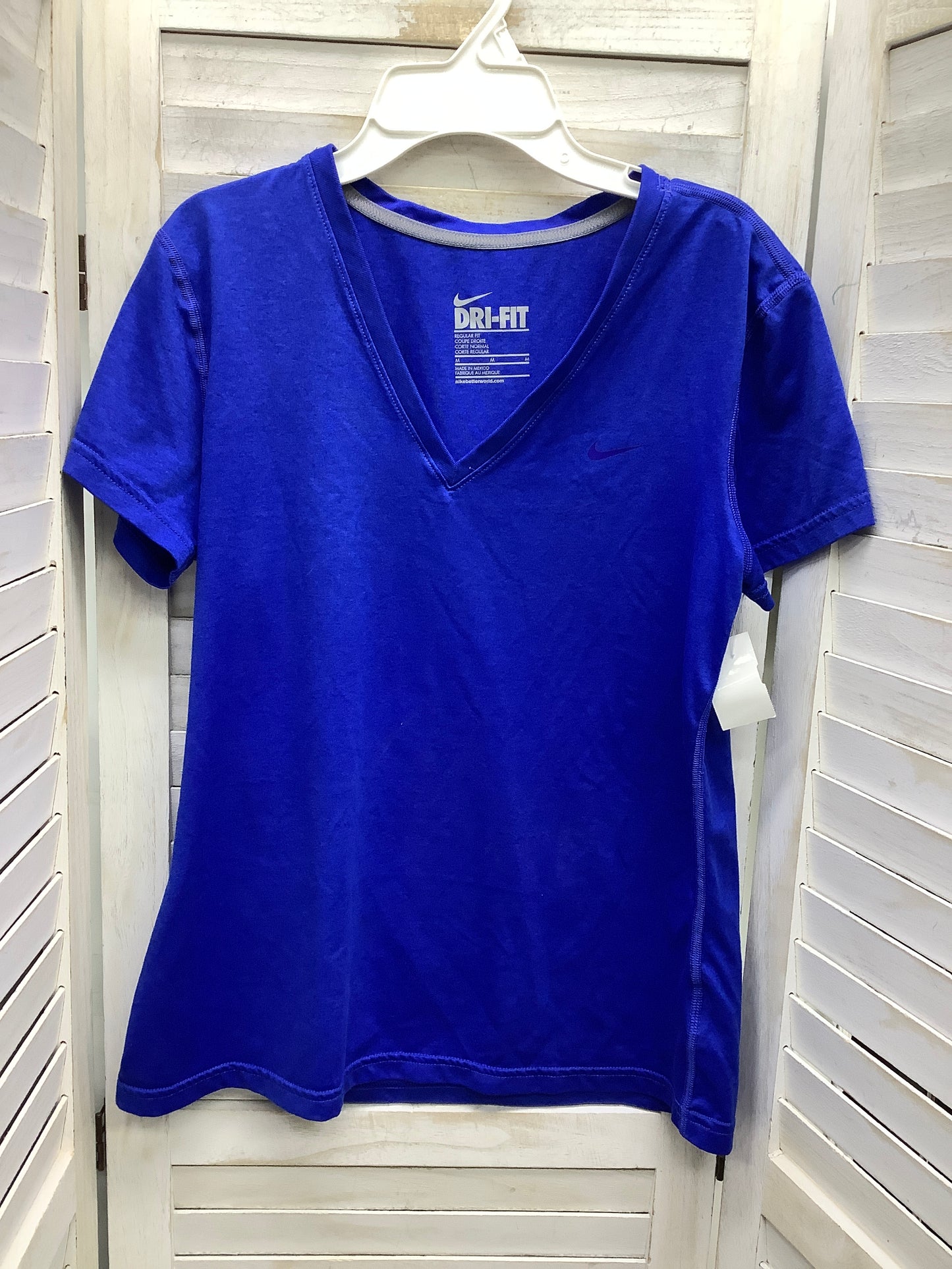 Athletic Top Short Sleeve By Nike  Size: M